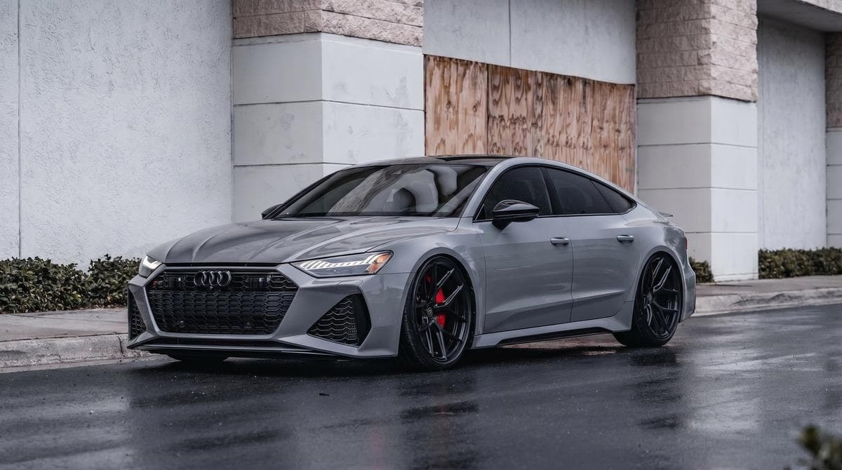 Audi RS7 — Le Grand Tourisme Parfait pour les Routes du Québec